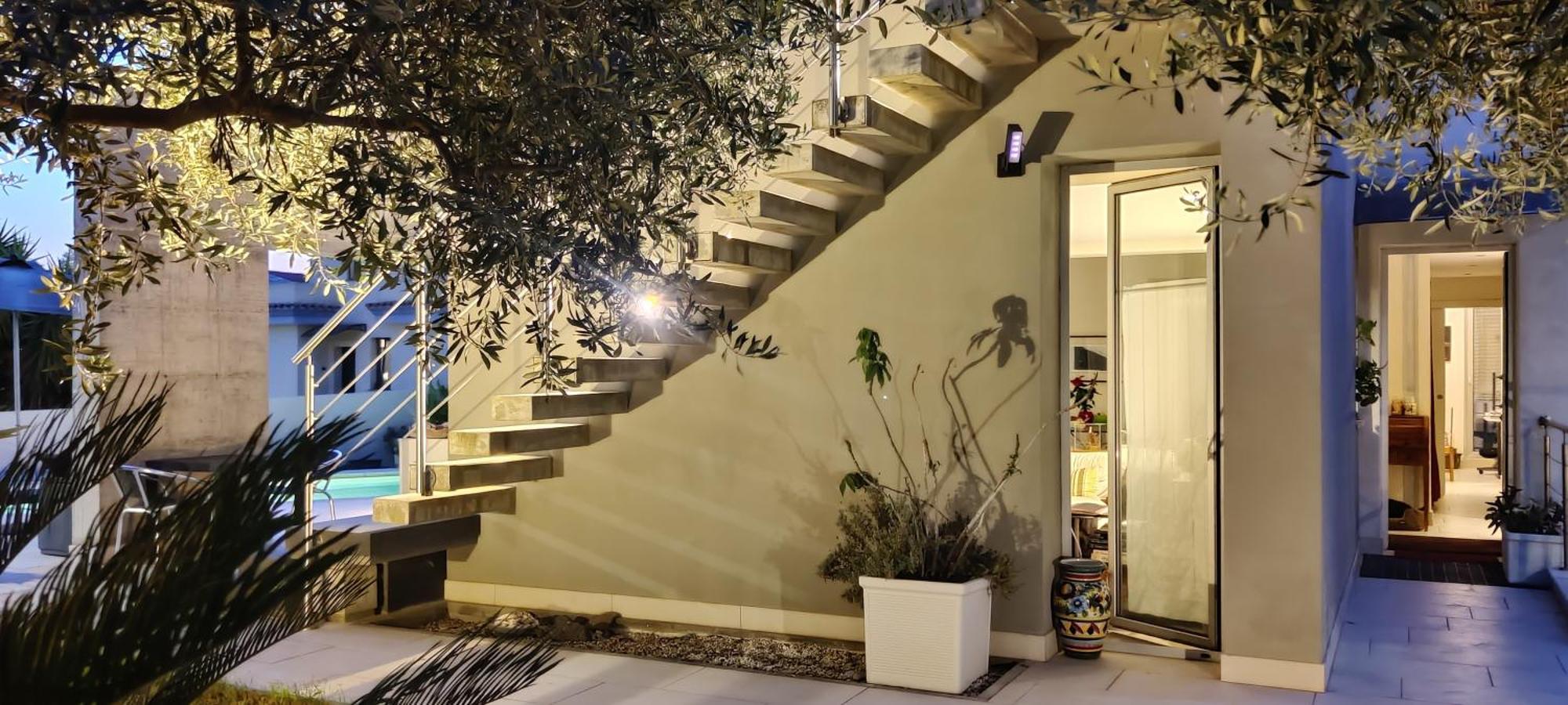 Art House Quartu - Margine Rosso Bed & Breakfast Quartu Sant'Elena Exterior photo