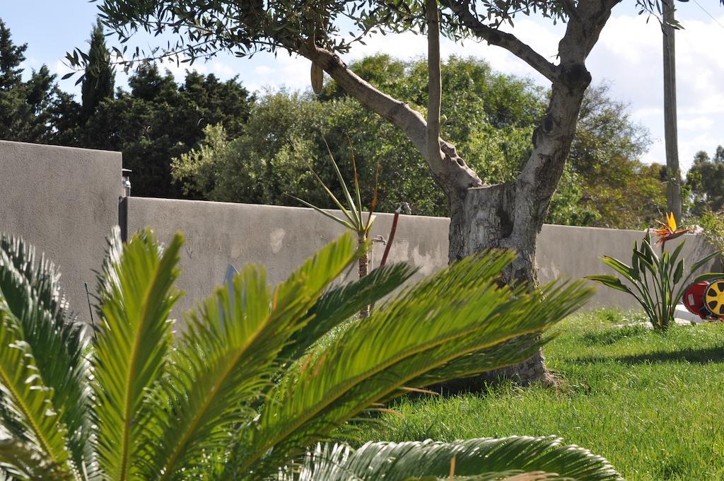 Art House Quartu - Margine Rosso Bed & Breakfast Quartu Sant'Elena Exterior photo