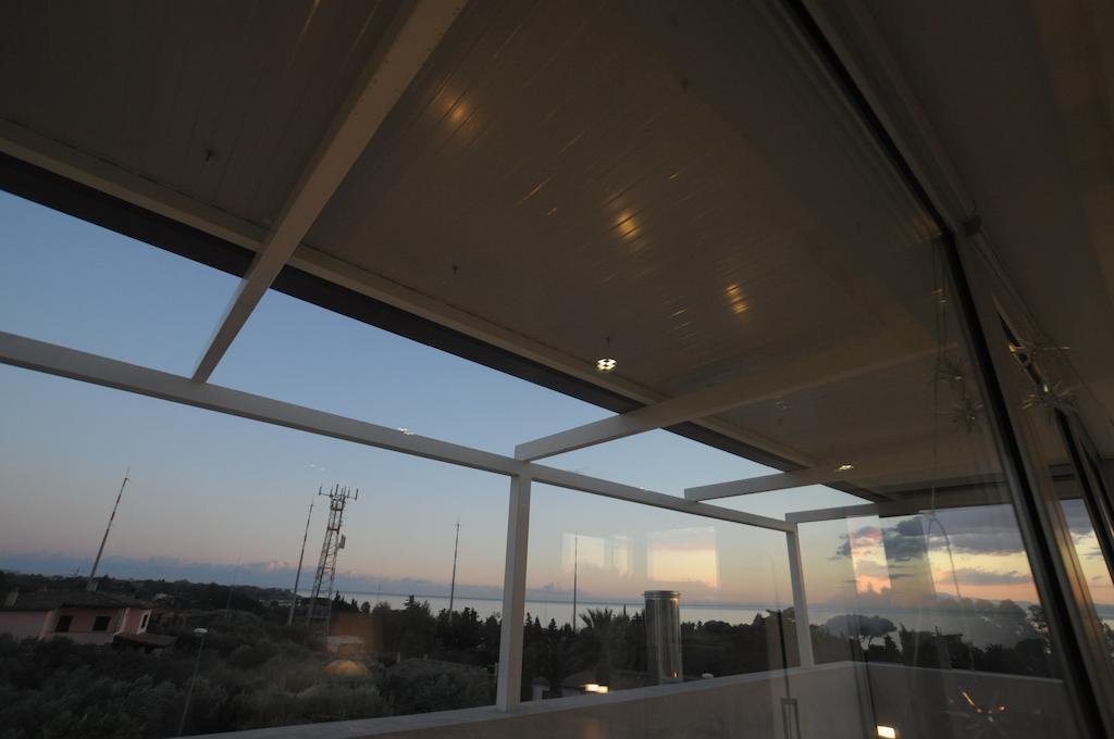 Art House Quartu - Margine Rosso Bed & Breakfast Quartu Sant'Elena Room photo