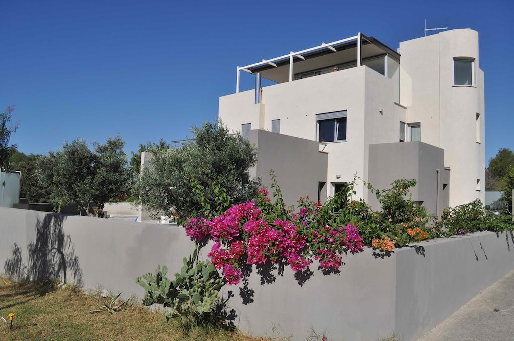Art House Quartu - Margine Rosso Bed & Breakfast Quartu Sant'Elena Exterior photo