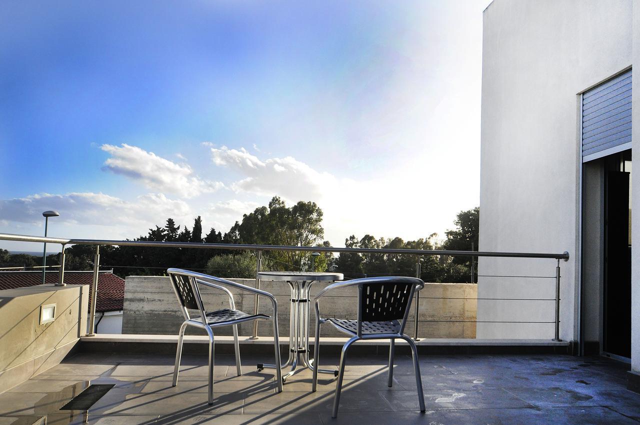 Art House Quartu - Margine Rosso Bed & Breakfast Quartu Sant'Elena Exterior photo
